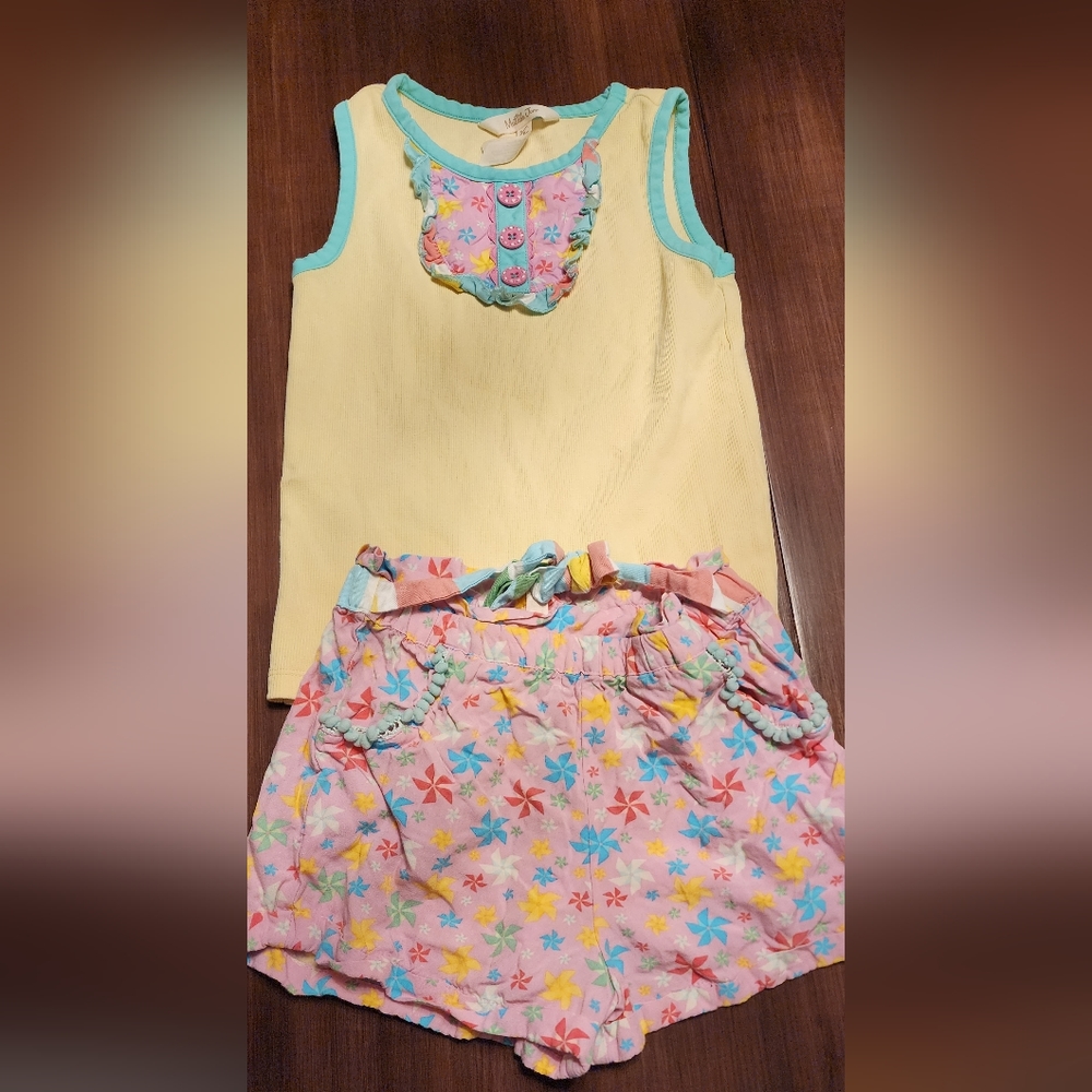Matilda Jane Set Size 6 Spin spin spin Shorts And just keep spinning Tank Yellow